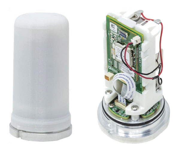 図5. Voyagerの外観。ワイヤレス対応のCbMモジュールです。