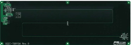 図15.図14のデモのために製作した900mmの伝送線路(マイクロストリップ・ライン。ピーバンドットコムご提供)